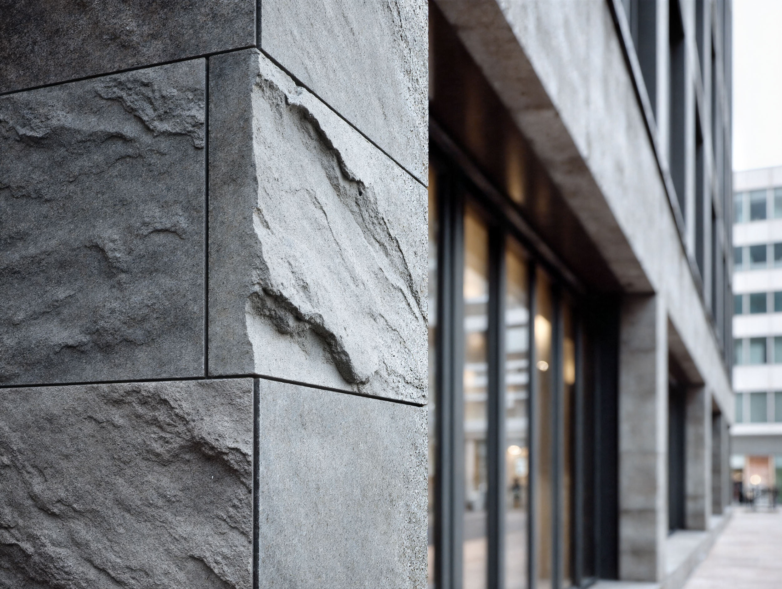Stein_Aussenbereich_Hinterlueftete_Fassade_1