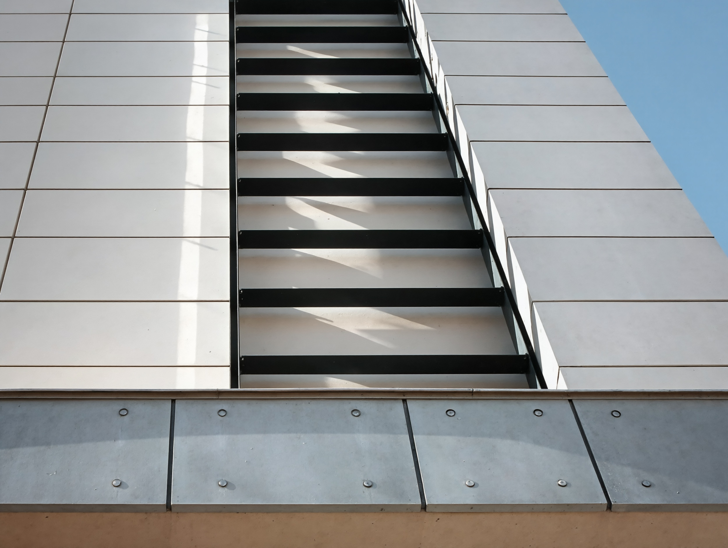 Stein_Aussenbereich_Hinterlueftete_Fassade_4
